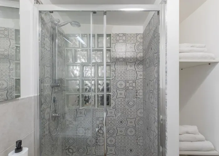 Guesthost - Comfy X2 - Trastevere District! * Řím